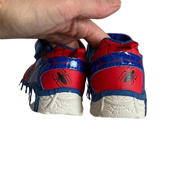 Spiderman Sneakers Marvel Toddler Unisex Light Up Twist & Turn Reversible Shoe 7 - Picture 6 of 9